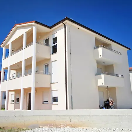 Loren - Mali - Second Floor *