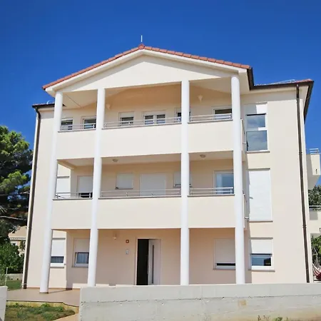 Loren - Mali - Second Floor Apartmán *