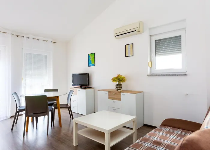 Loren - Mali - Second Floor Apartmán