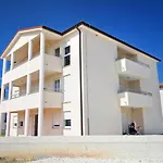 Loren - Mali - Second Floor *